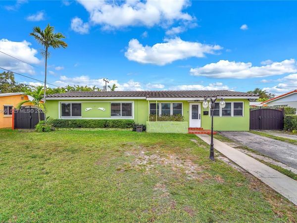 9340 SW 19th St, Miami, FL 33165