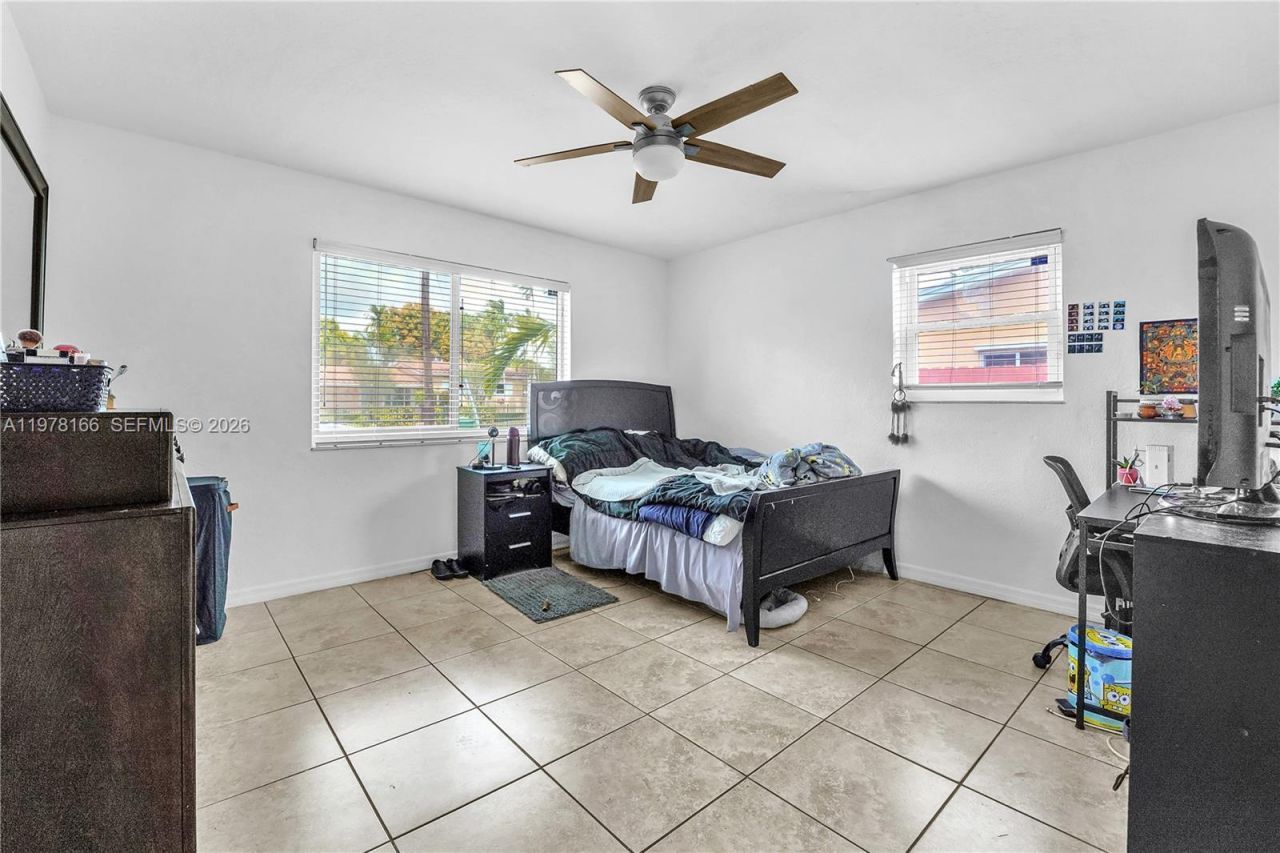 9340 SW 19th St, Miami, FL 33165 Photo