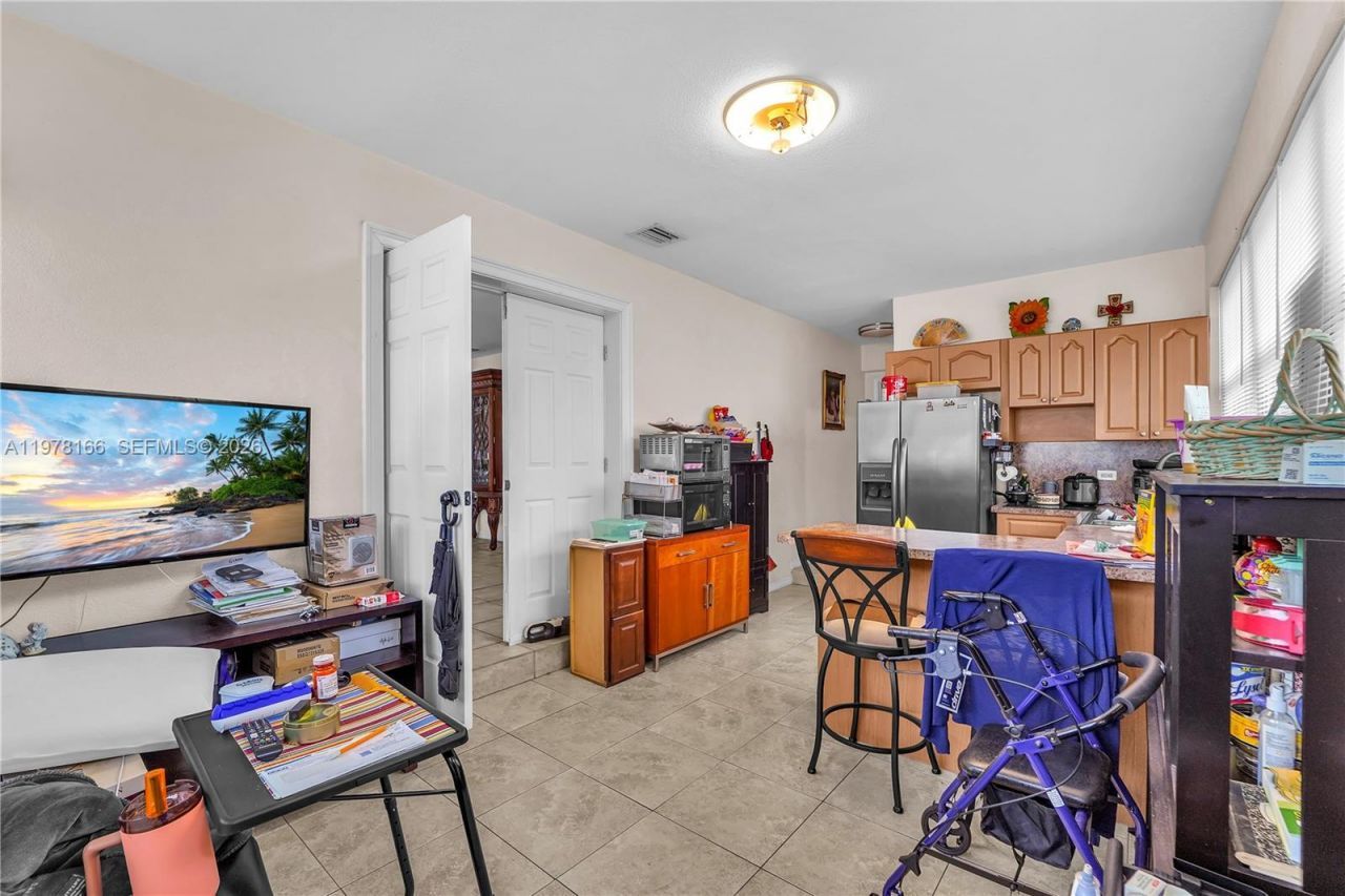 9340 SW 19th St, Miami, FL 33165 Photo