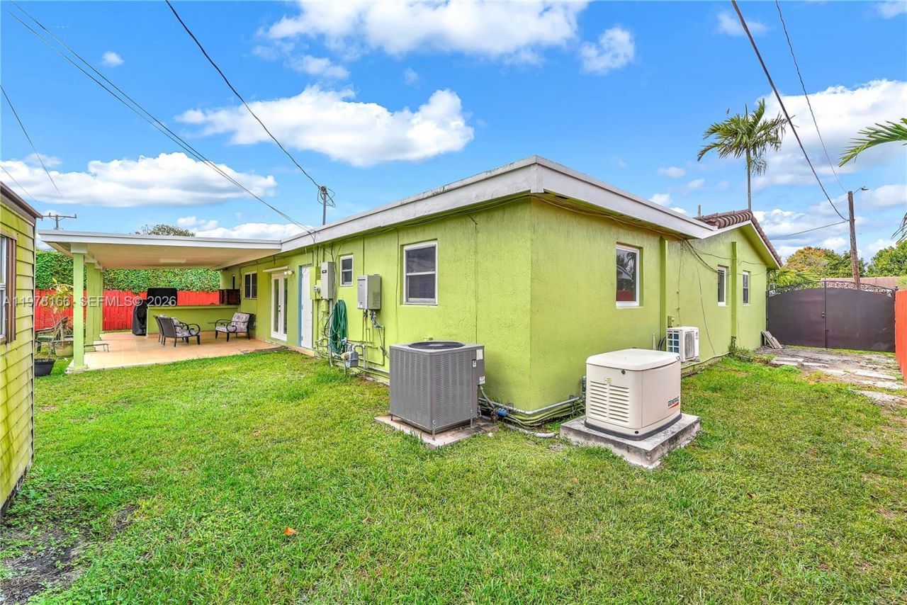 9340 SW 19th St, Miami, FL 33165 Photo