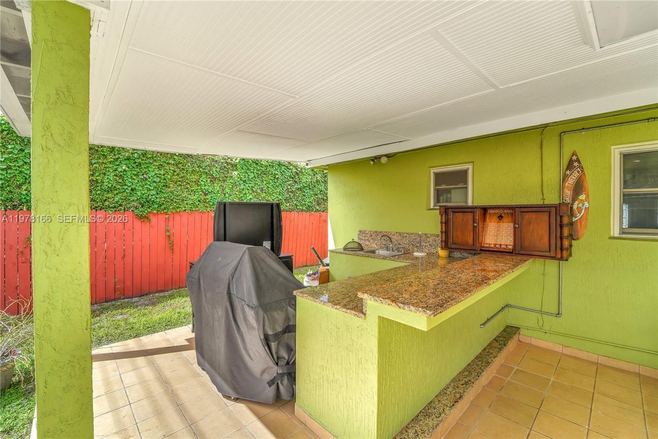 9340 SW 19th St, Miami, FL 33165 Photo