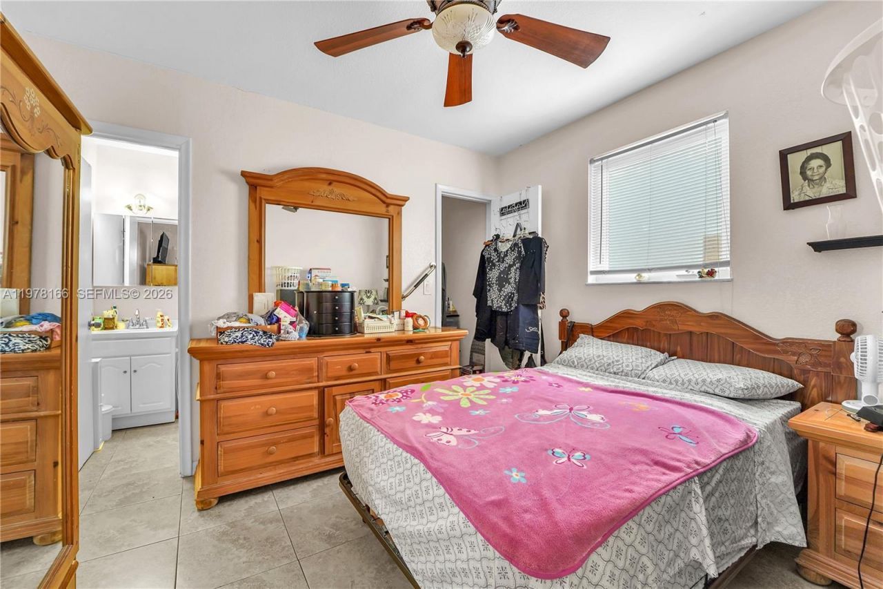 9340 SW 19th St, Miami, FL 33165 Photo