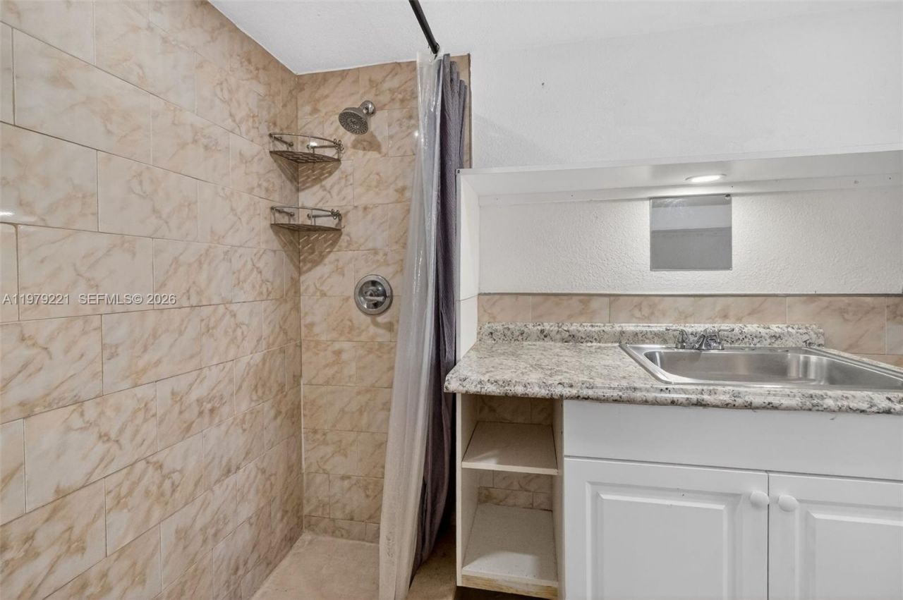 1980 SW 32nd Ave , Miami, FL 33145 Photo