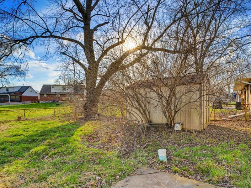 1655 E Crescentville Road, Cincinnati, OH 45246 Photo 14