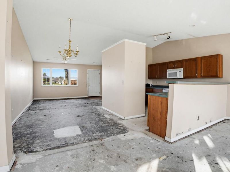 1655 E Crescentville Road, Cincinnati, OH 45246 Photo 7