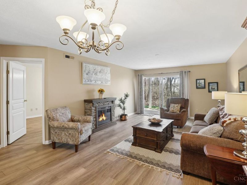 1200 Cobblestone Court, Unit 103, Miami Twp, OH 45150 Photo 3