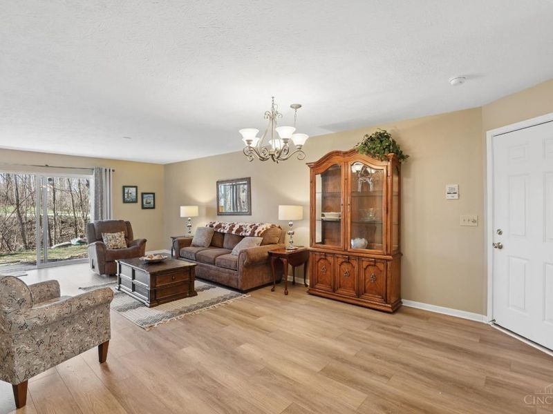 1200 Cobblestone Court, Unit 103, Miami Twp, OH 45150 Photo 8