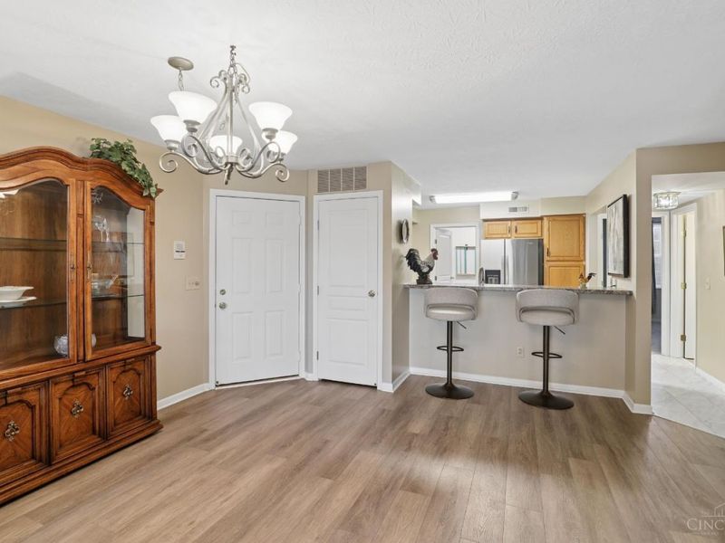 1200 Cobblestone Court, Unit 103, Miami Twp, OH 45150 Photo 9