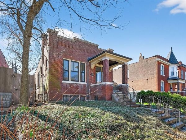 3820 McDonald Avenue , St Louis, MO 63116