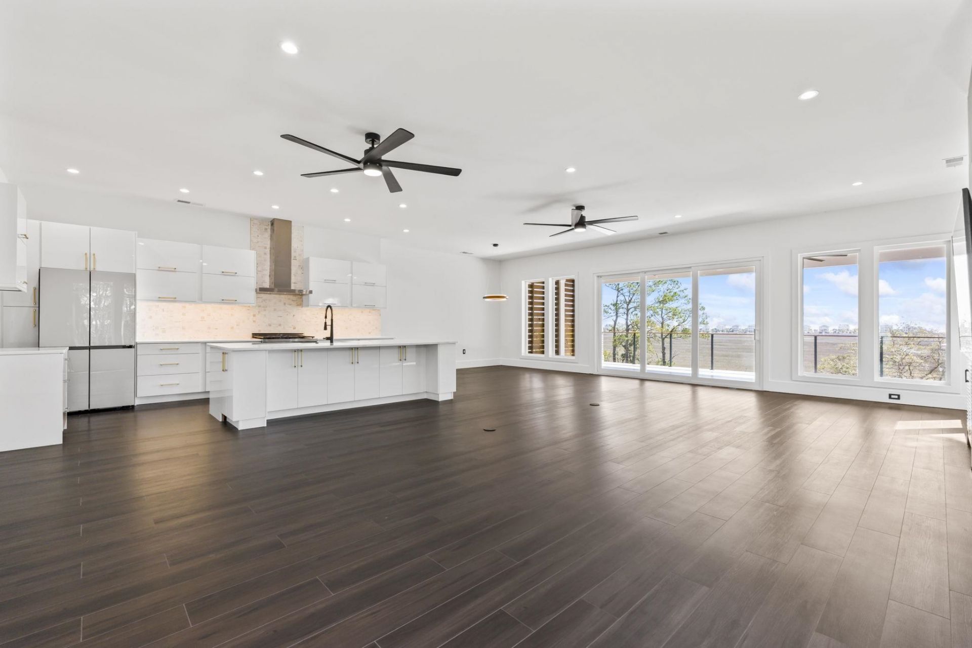42 Enclave Pl. Photo 17