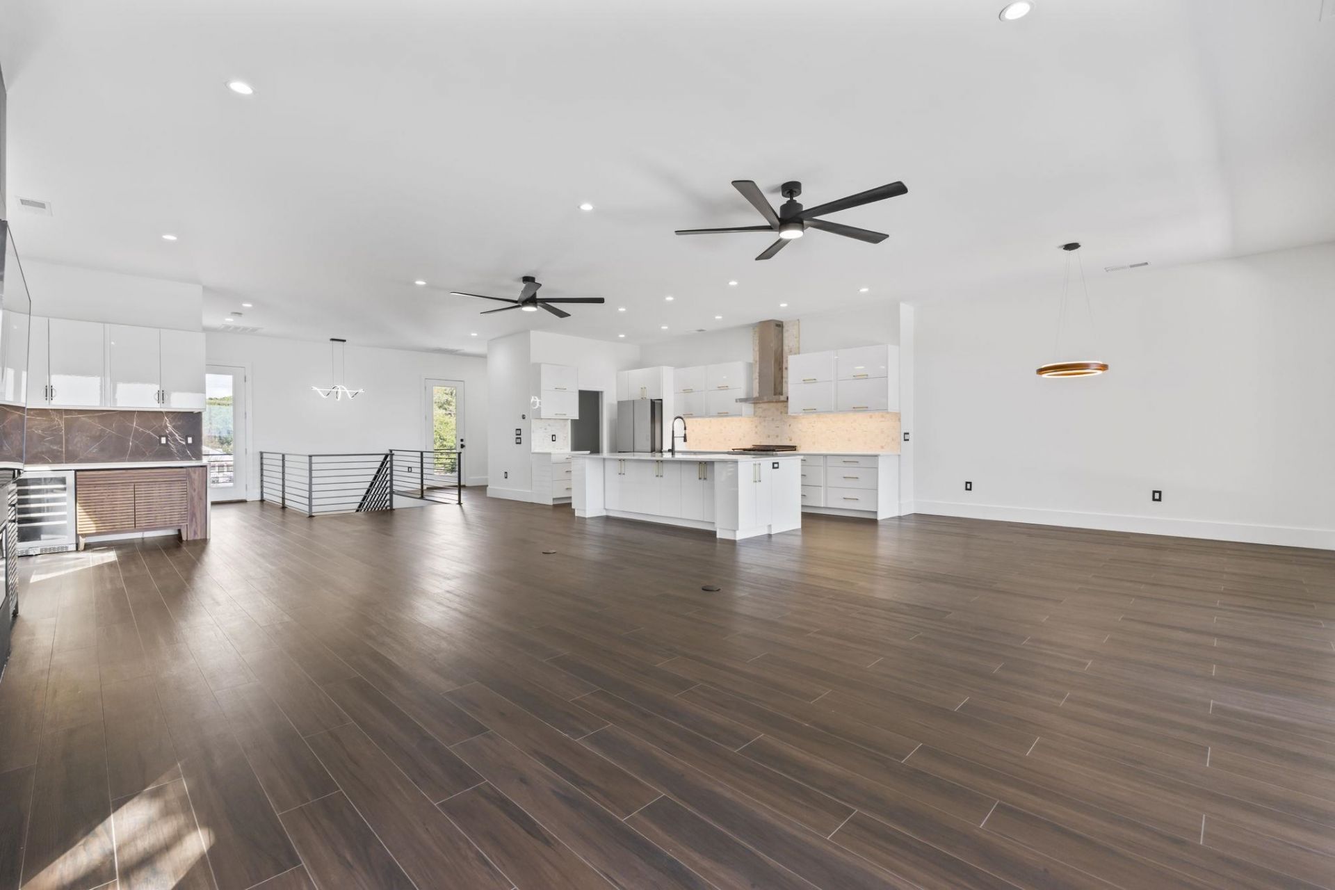 42 Enclave Pl. Photo 20
