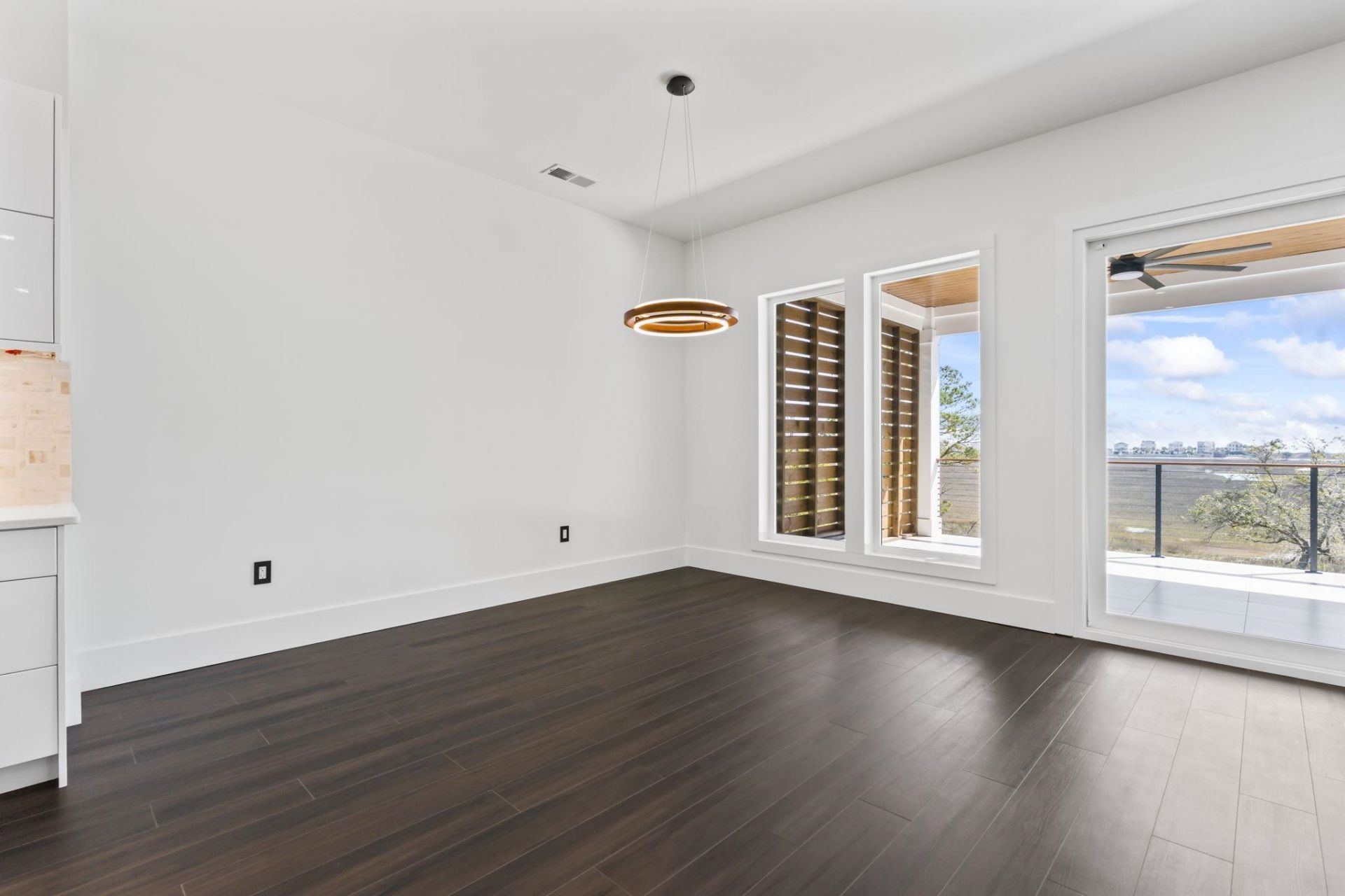 42 Enclave Pl. Photo 22