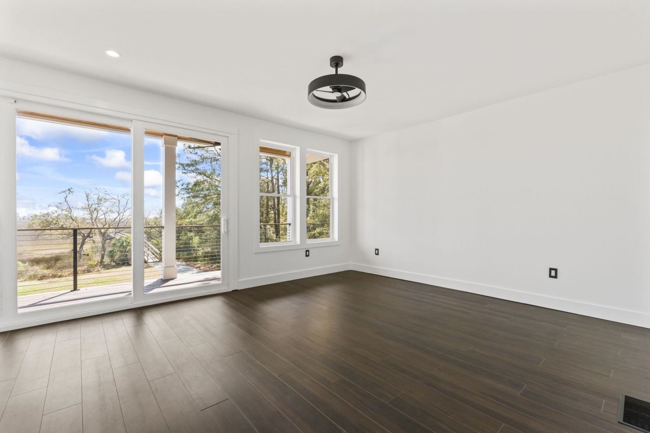 42 Enclave Pl. Photo 23