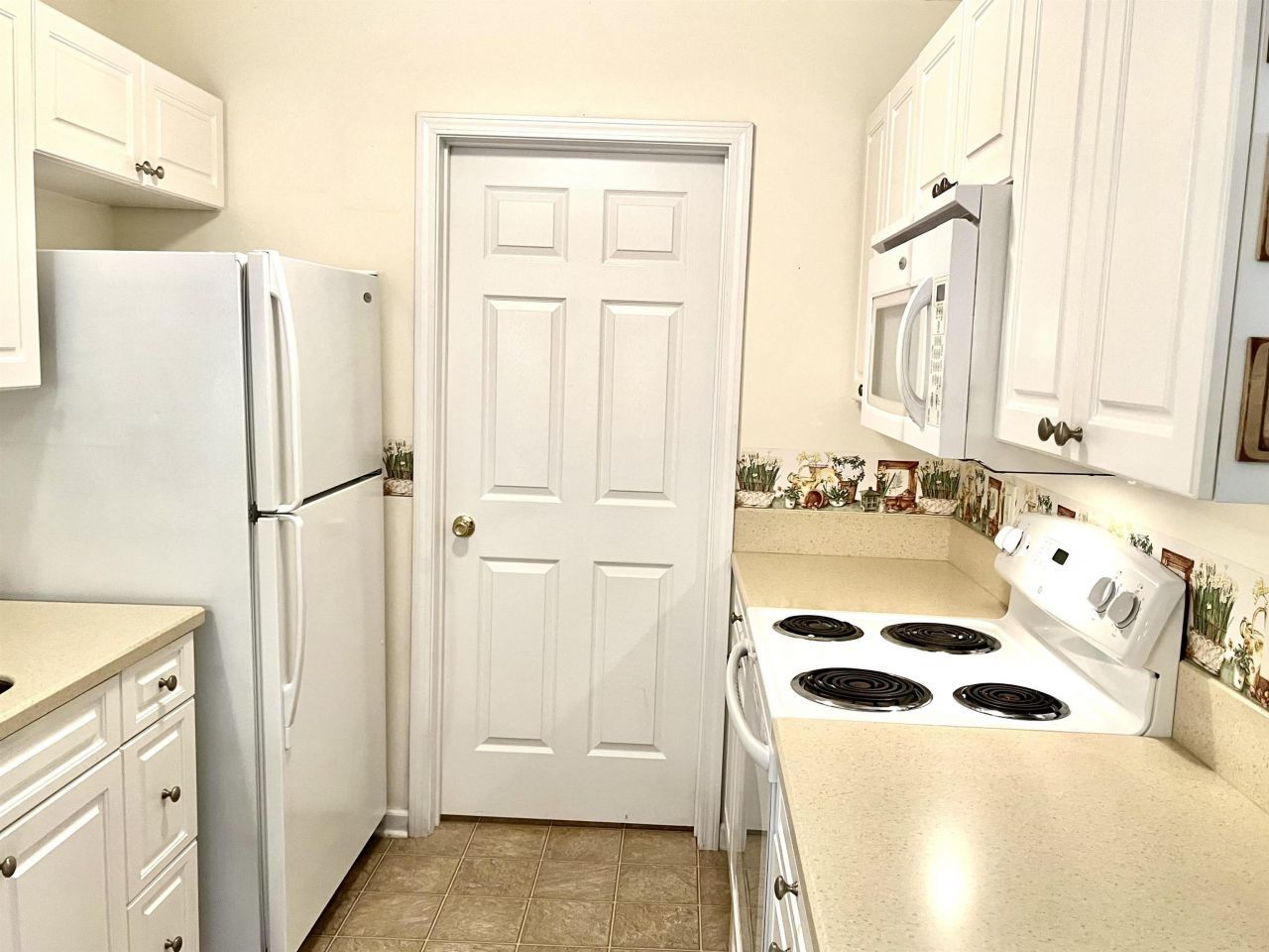 250 Country Manor Dr. Photo 11