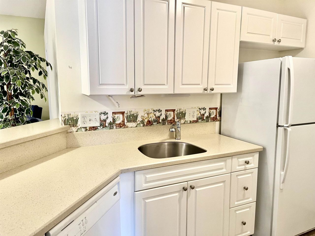 250 Country Manor Dr. Photo 9