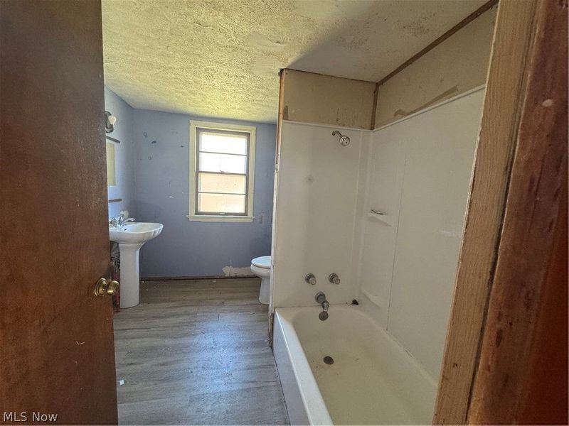 26958 Schady Road, Olmsted Township, OH 44138 Photo 9