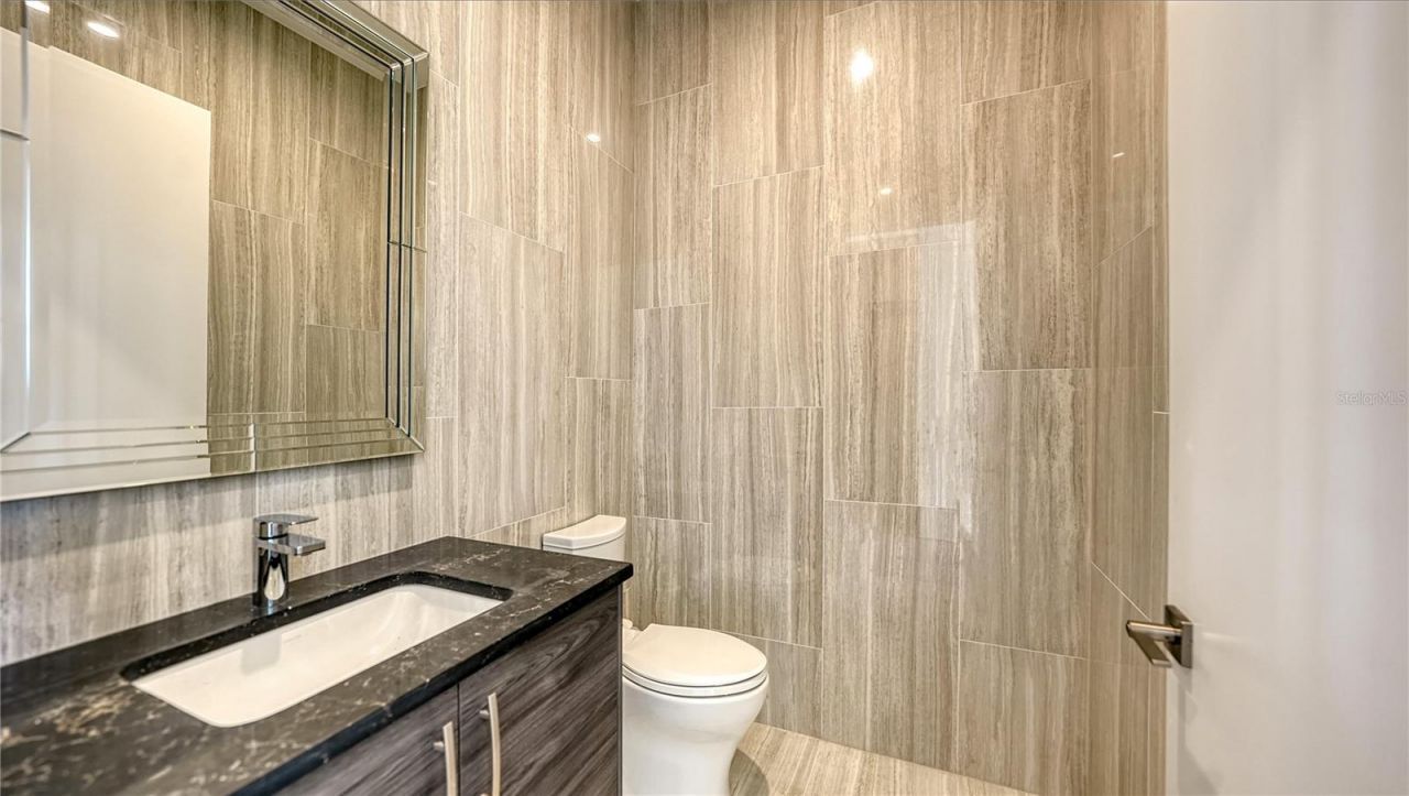 1335 2nd Street, Unit Villa 2E, Sarasota, FL 34236 Photo