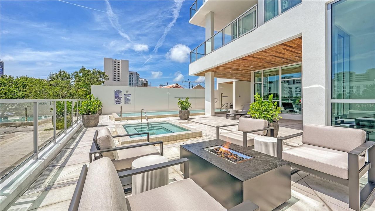 1335 2nd Street, Unit Villa 2E, Sarasota, FL 34236 Photo