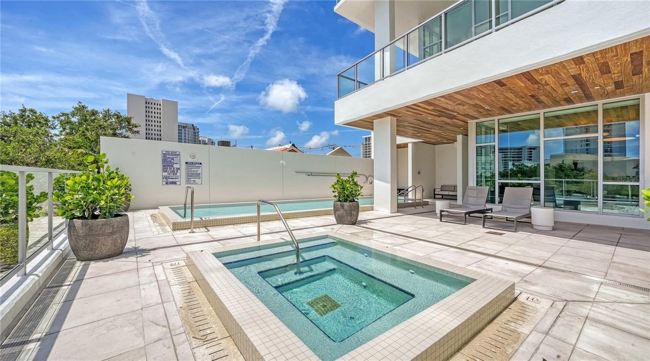 1335 2nd Street, Unit Villa 2E, Sarasota, FL 34236 Photo