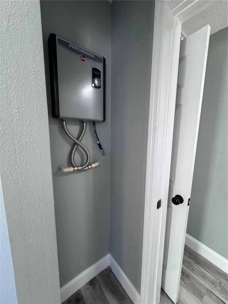 1121 Edith Avenue , Lakeland, FL 33805 Photo