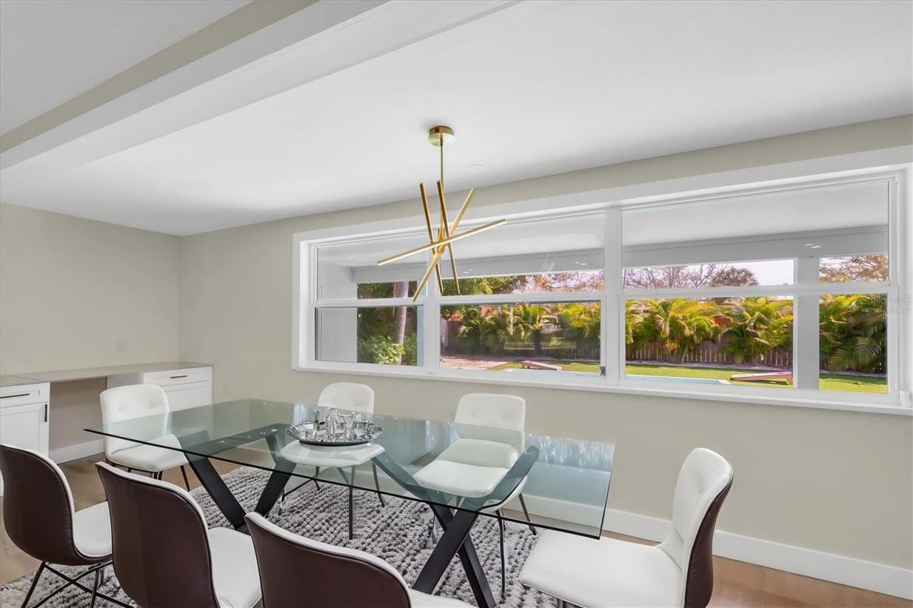 4135 Shore Acres Boulevard Ne, Saint Petersburg, FL 33703 Photo