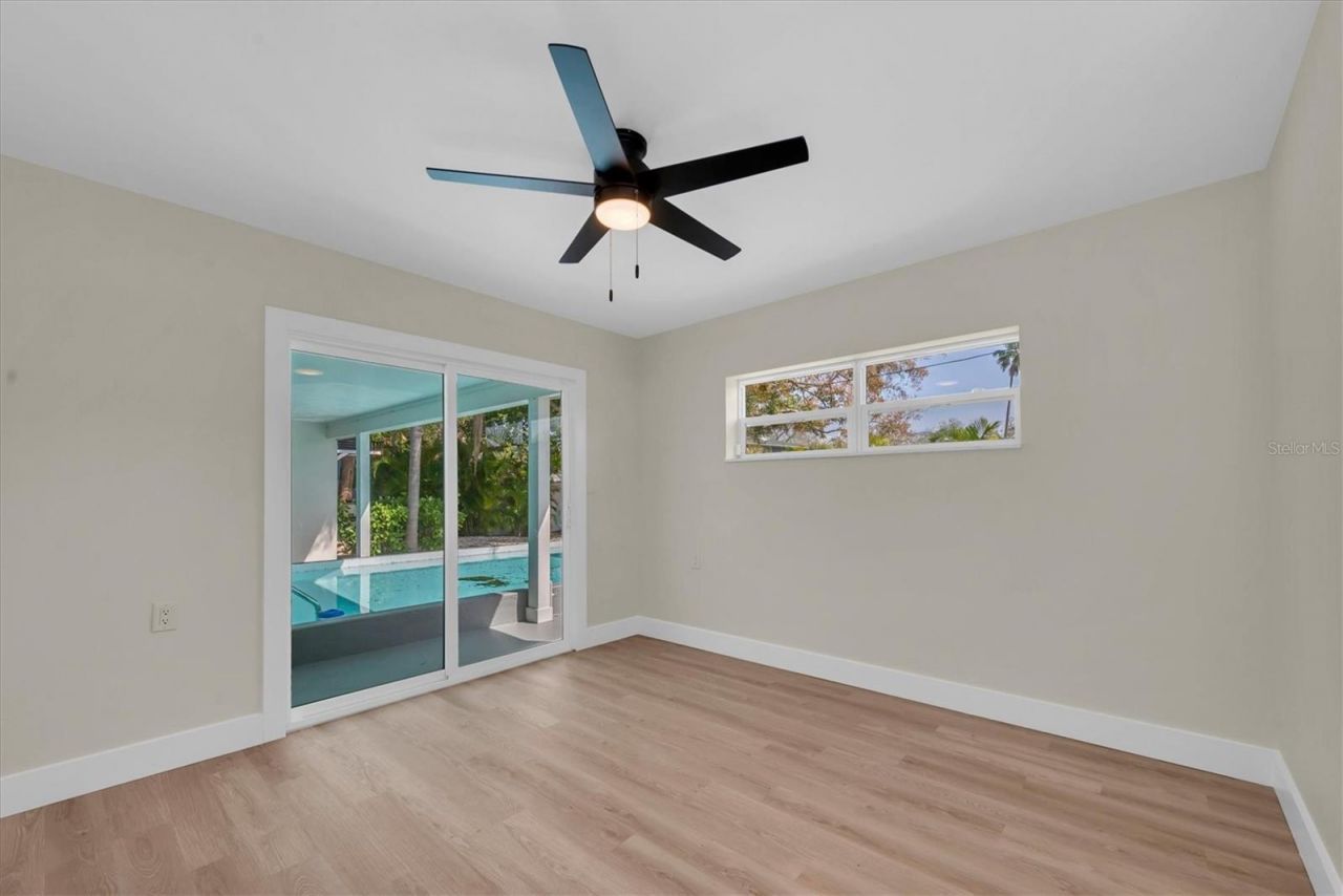 4135 Shore Acres Boulevard Ne, Saint Petersburg, FL 33703 Photo