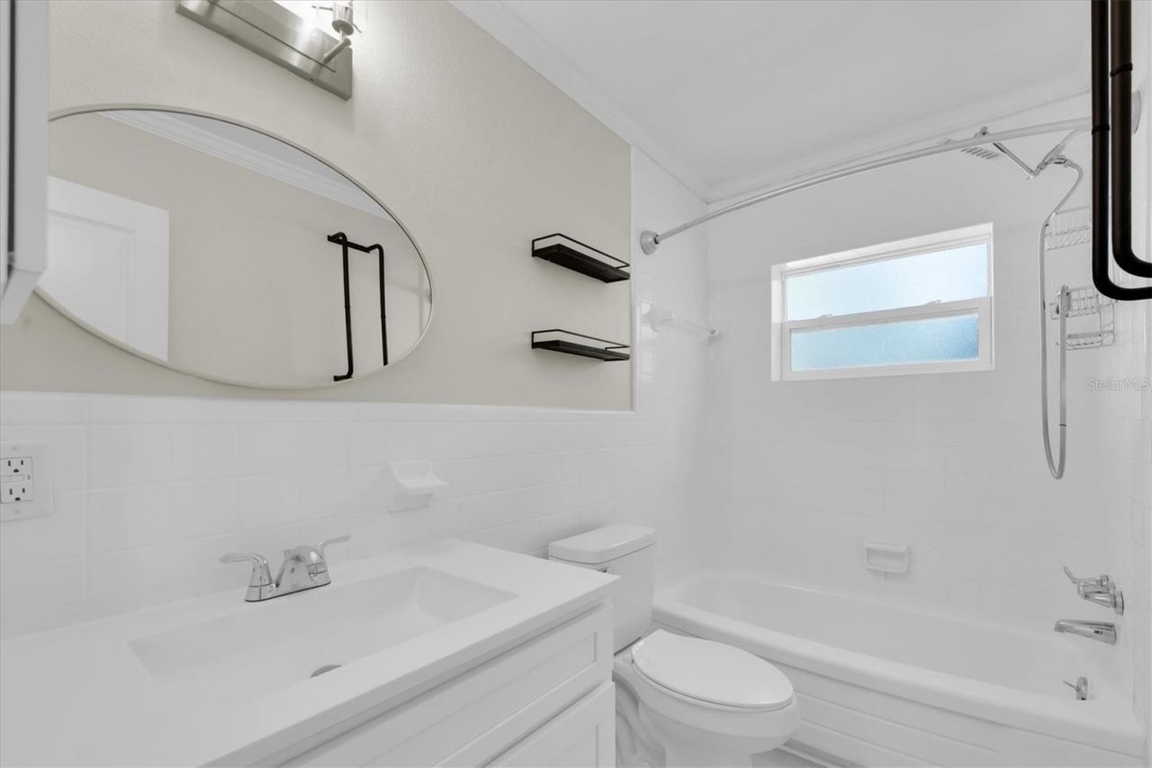 4135 Shore Acres Boulevard Ne, Saint Petersburg, FL 33703 Photo