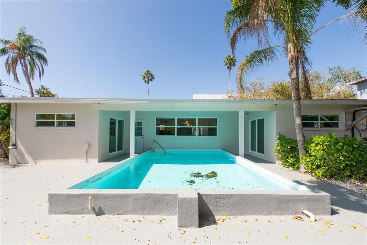 4135 Shore Acres Boulevard Ne, Saint Petersburg, FL 33703 Photo