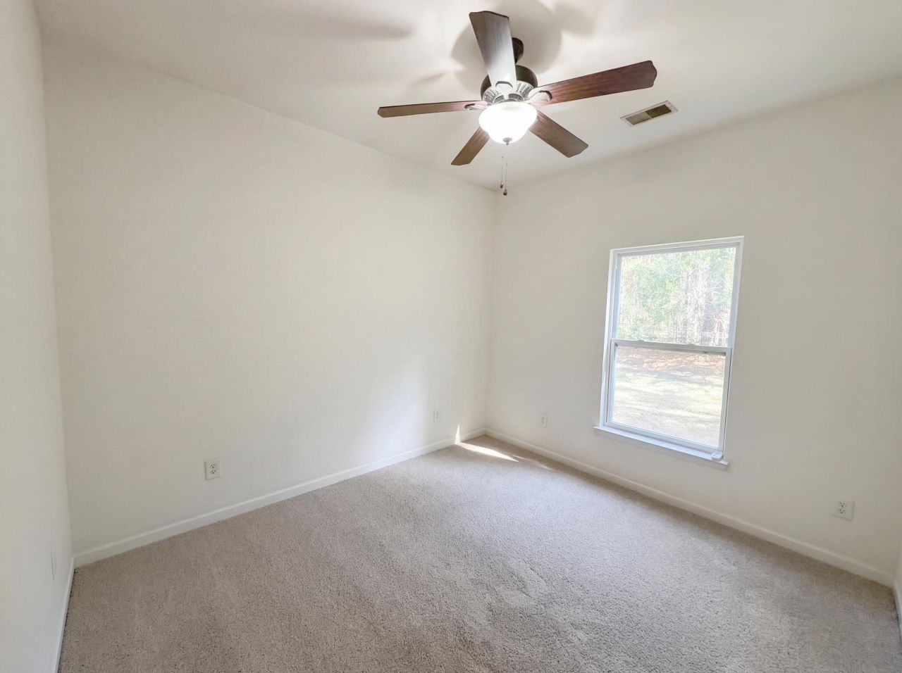 258 Westbrooke Road Photo 14