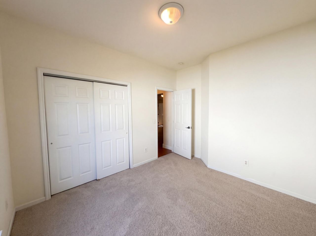 258 Westbrooke Road Photo 4