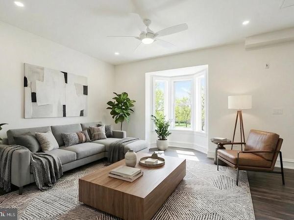 1 PENNSYLVANIA AVENUE, Unit 1, WAYNE, PA 19087