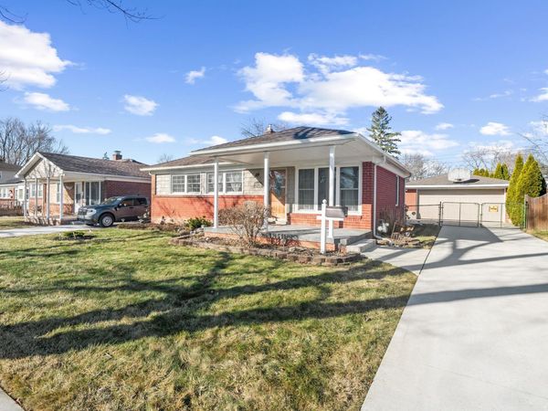 29726 Red Cedar Drive, Flat Rock, MI 48134