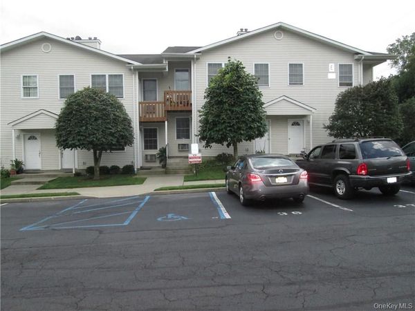 75 Pipetown Hill Road , Nanuet, NY 10954