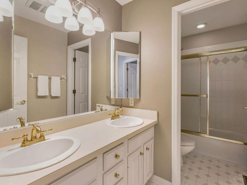 2417 Quail Run Farm Lane, Green Township, OH 45233 Photo 28