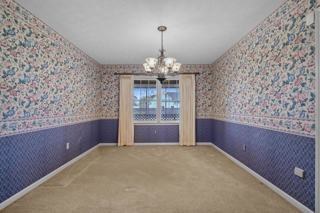 1806 Platt Blvd. Photo 13