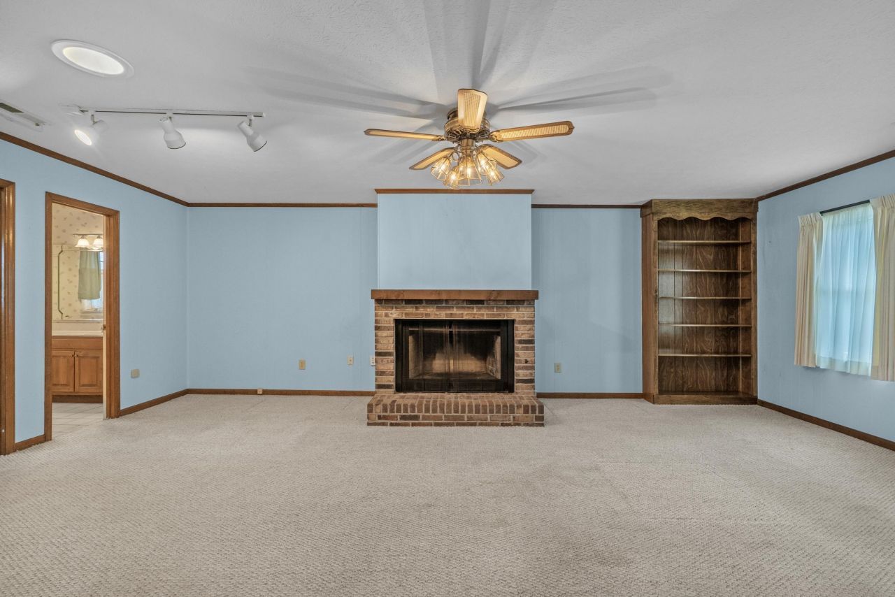 1806 Platt Blvd. Photo 16