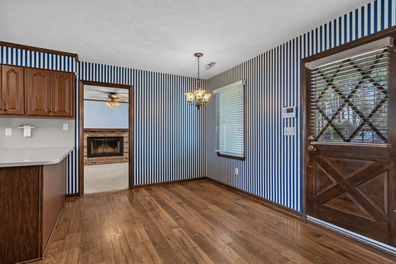 1806 Platt Blvd. Photo 19