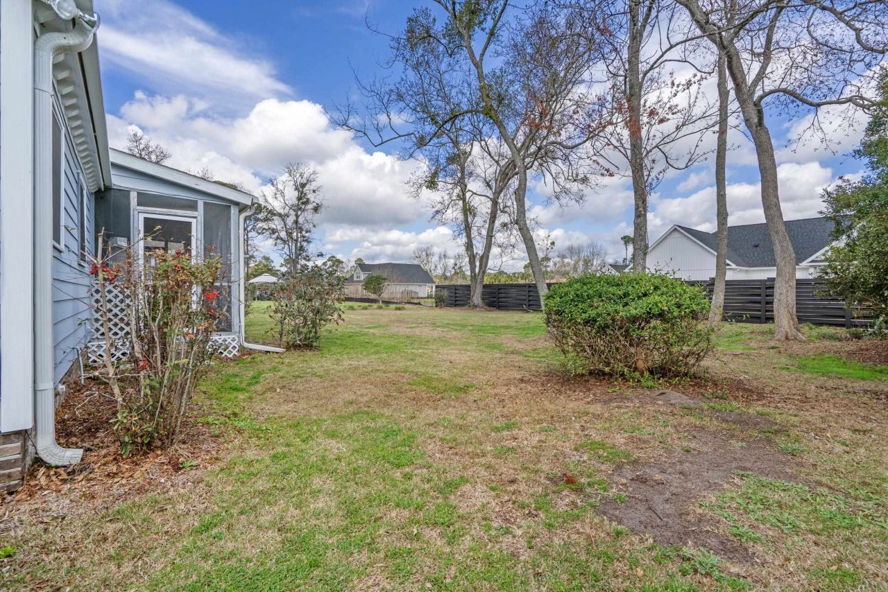 1806 Platt Blvd. Photo 28