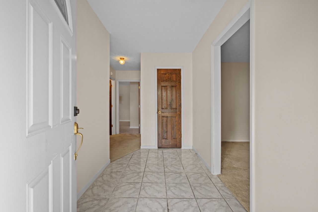 1806 Platt Blvd. Photo 9