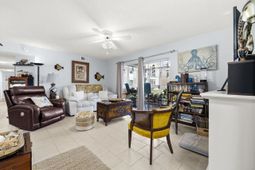 2258 Huntingdon Dr. photo 4