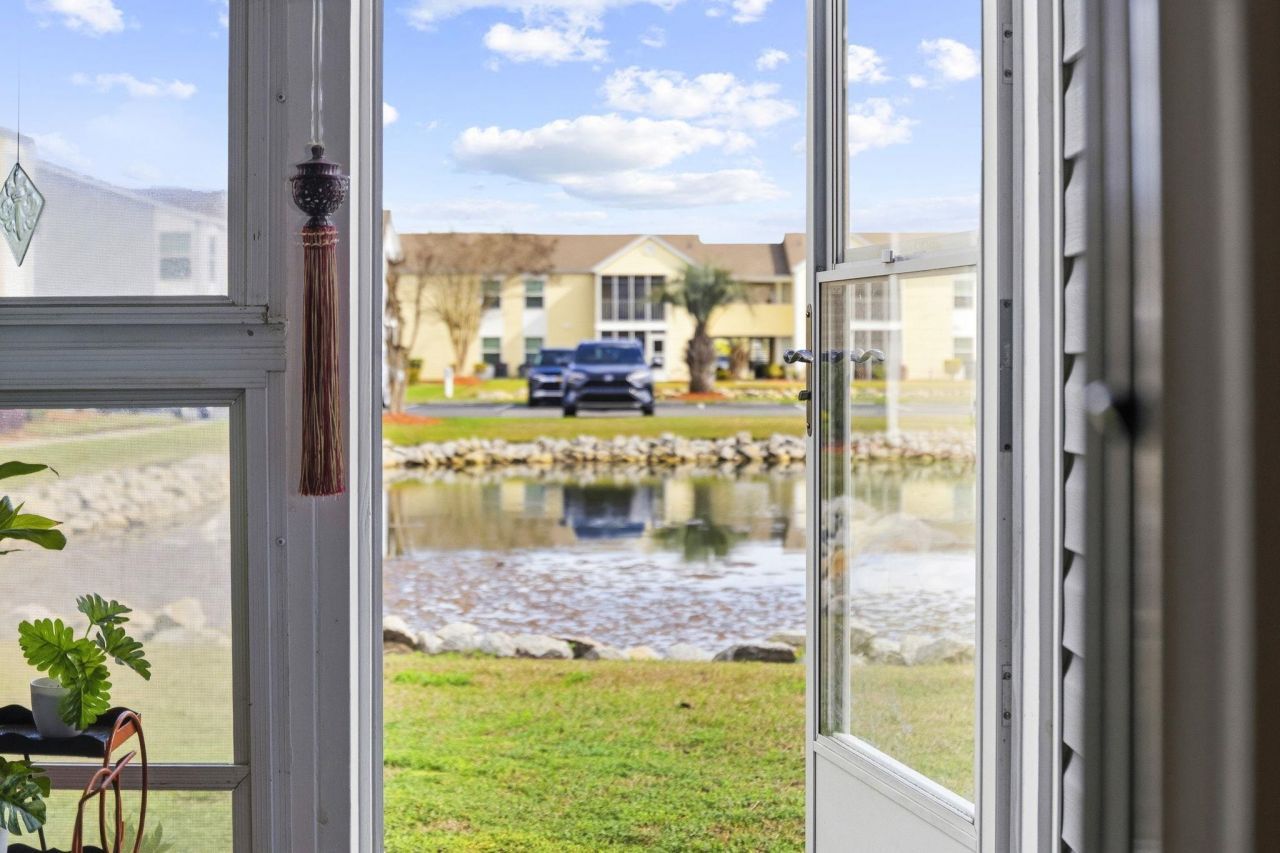 2258 Huntingdon Dr. Photo 22