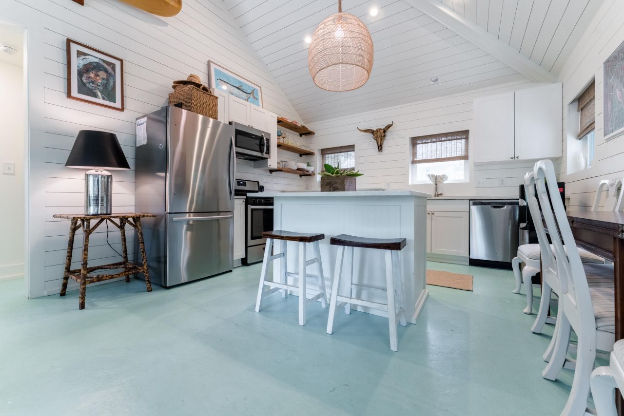 1 Red Sunset Lane Photo 12