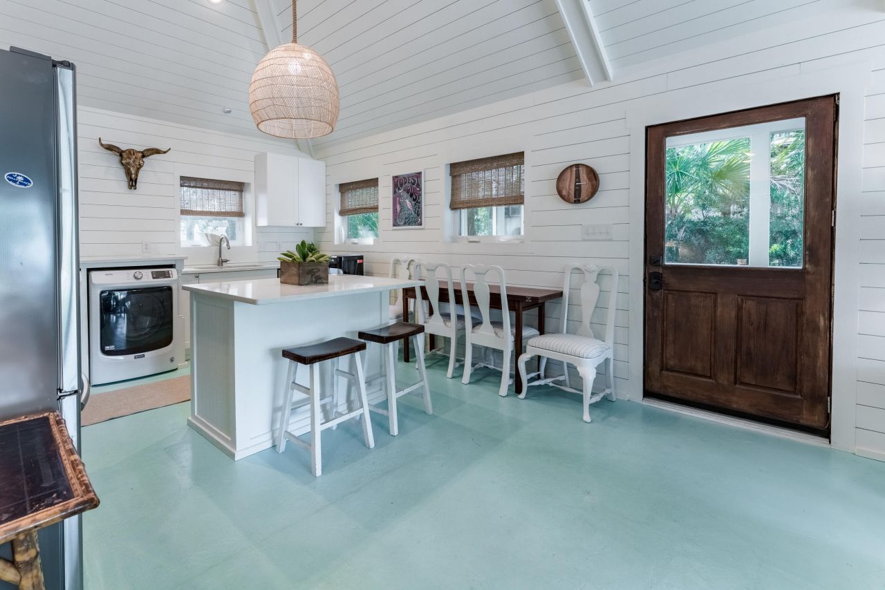 1 Red Sunset Lane Photo 17