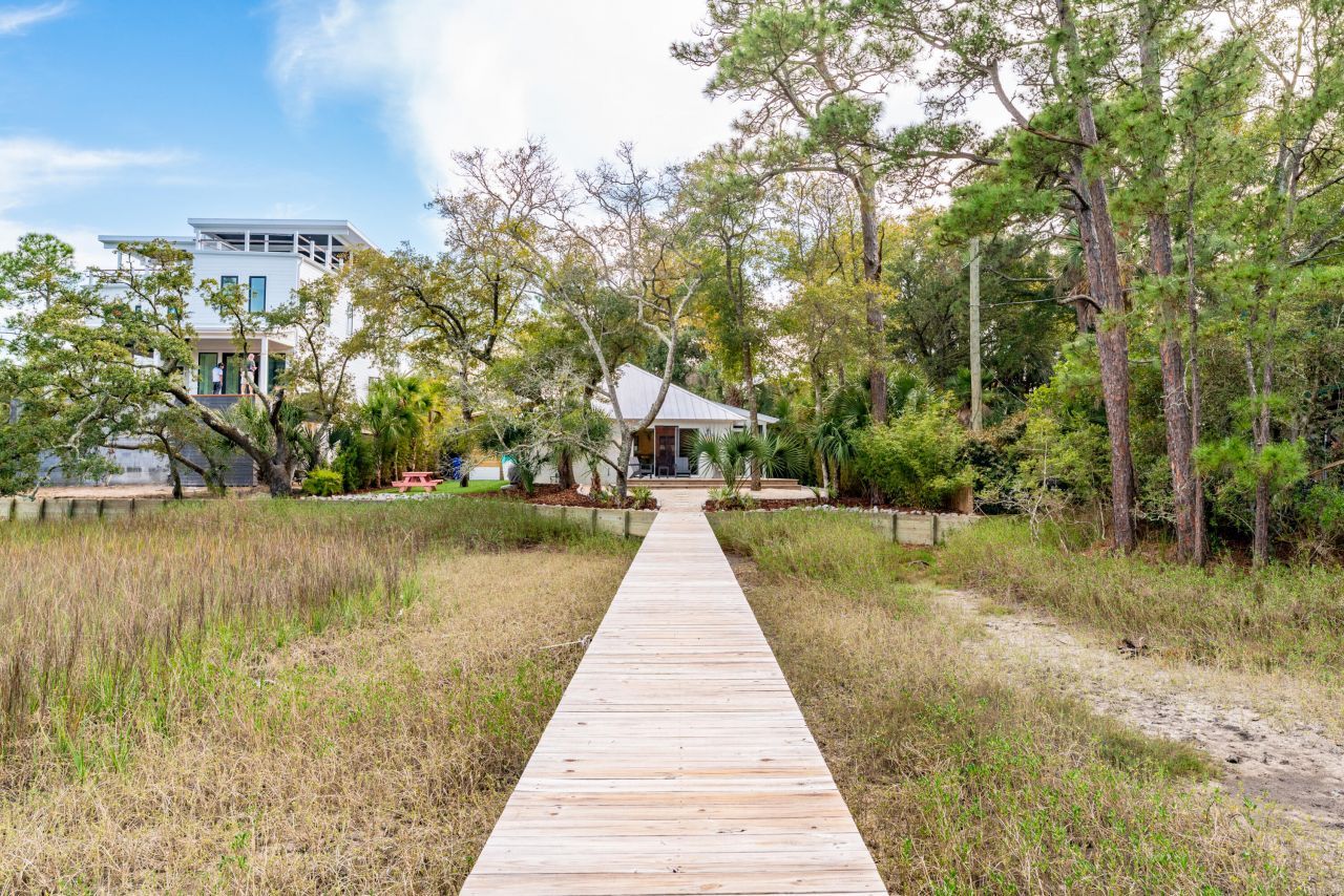 1 Red Sunset Lane Photo 52