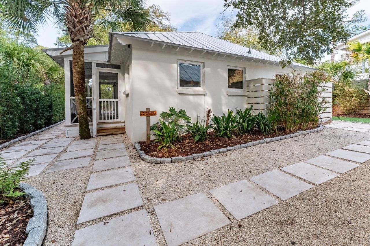 1 Red Sunset Lane Photo 6