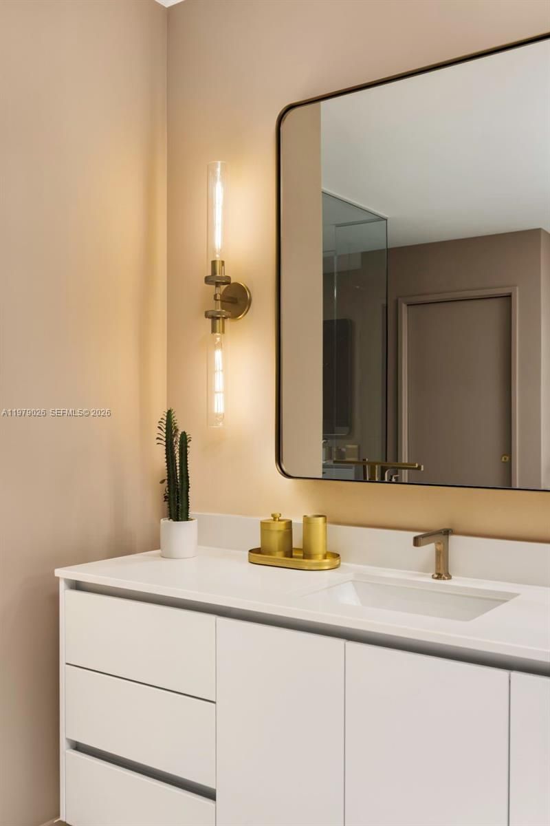 700 NE 24th St, Unit PH-5904, Miami, FL 33137 Photo