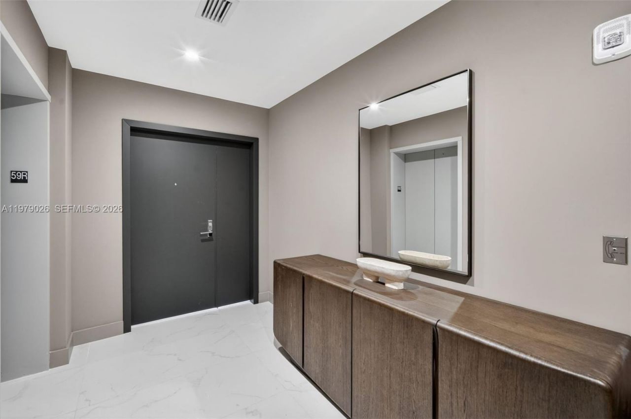 700 NE 24th St, Unit PH-5904, Miami, FL 33137 Photo