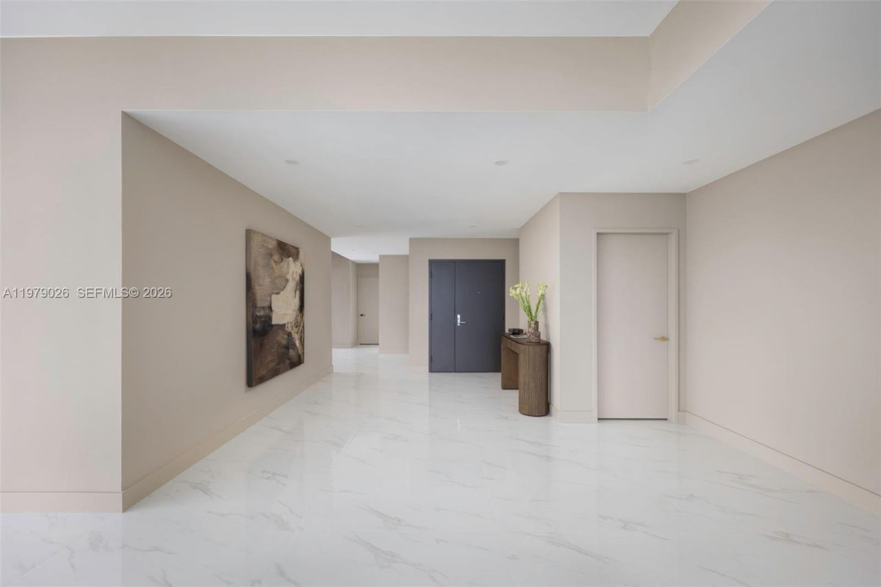 700 NE 24th St, Unit PH-5904, Miami, FL 33137 Photo