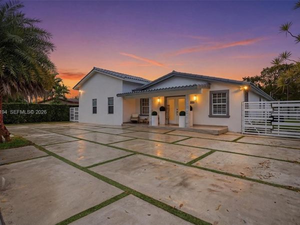 1520 SW 86th Ct, Miami, FL 33144