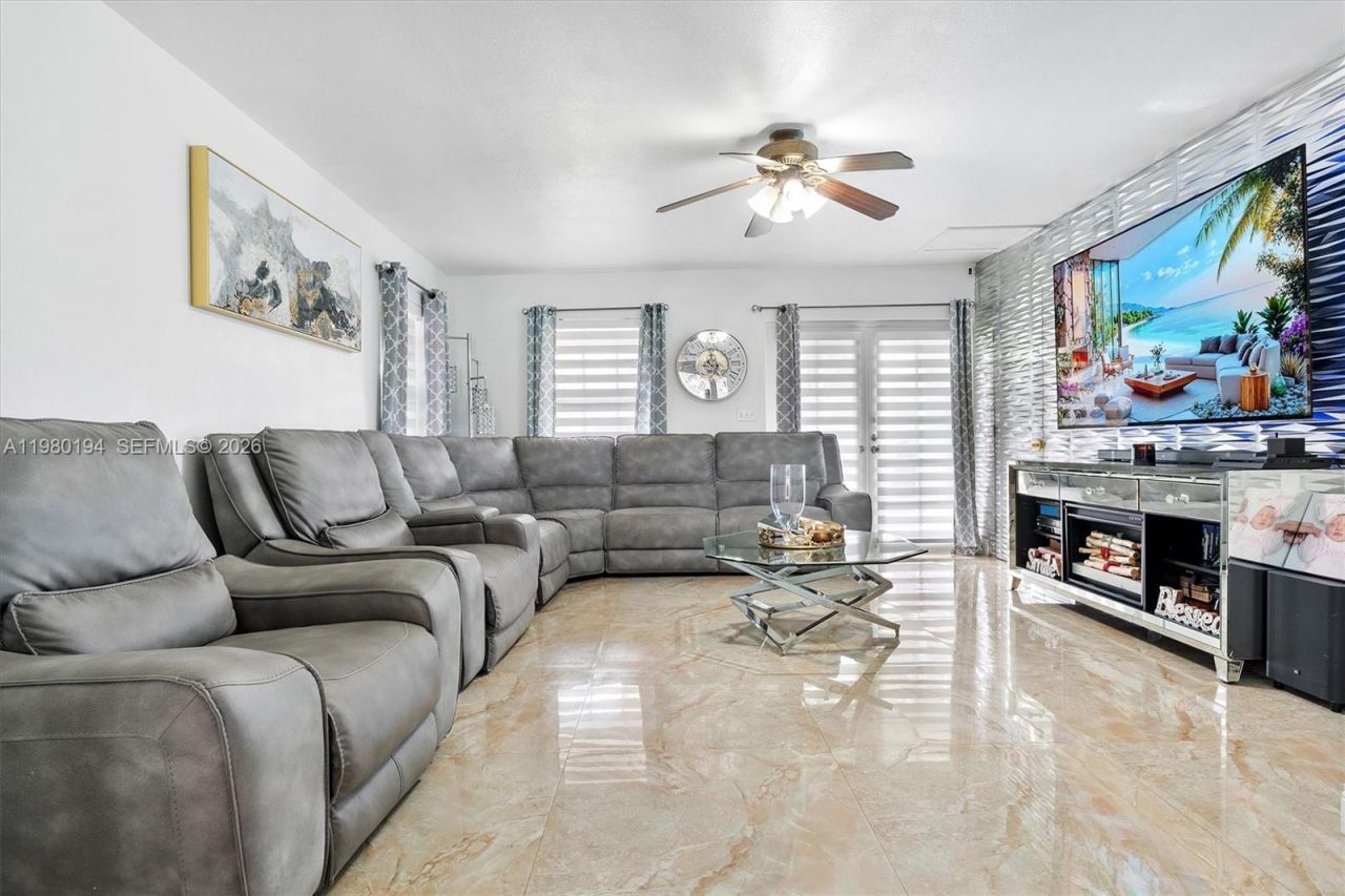 1520 SW 86th Ct, Miami, FL 33144 Photo